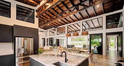 Luxury within the lush tropical jungle of Playa Chiquita. Casa Chela is a brand new and splendid beach house offers the ultimate Caribbean experience. Modern style, perfect spaces to make your vacation unbeatable.