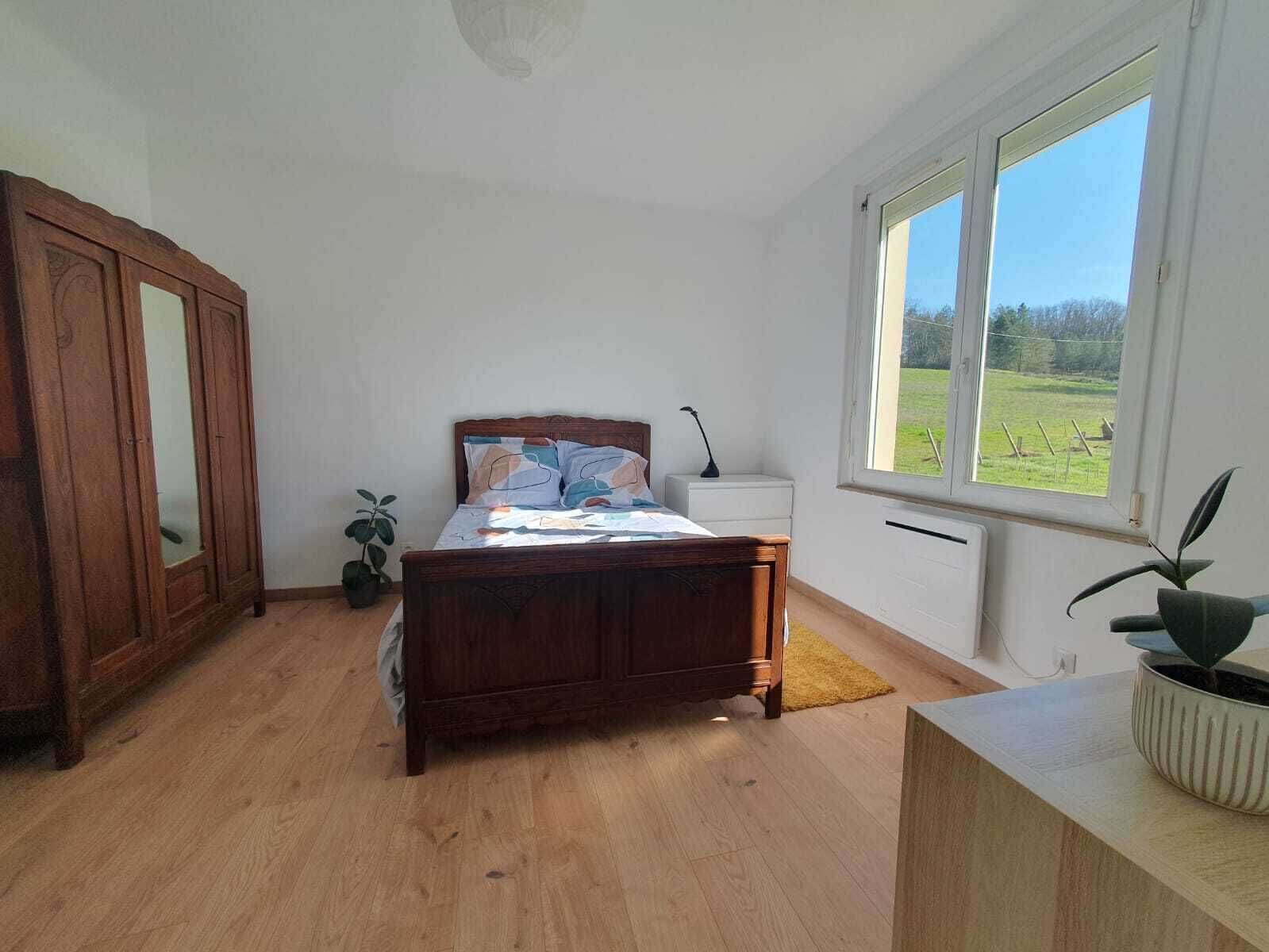 5 makuuhuonetta, silitysrauta/-lauta, Wi-Fi, vuodevaatteet