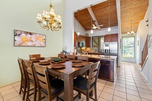 Condo, Multiple Beds (Keauhou Kona Surf & Racquet Club#1-30) | Dining