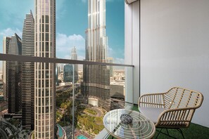 Departamento de lujo, vista a la ciudad | Vista del balcón