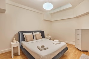1 chambre, fer et planche à repasser, Wi-Fi, draps fournis