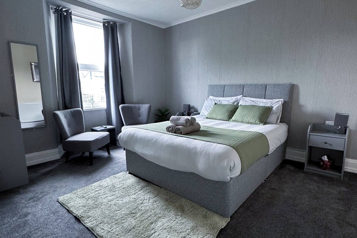 Habitació doble Deluxe, bany privat | Planxa i posts de planxar, wifi gratuïta i roba de llit