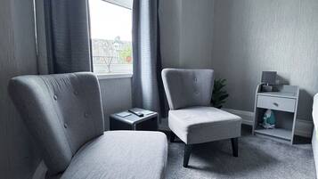 Deluxe Double Room, Private Bathroom | Iron/ironing board, free WiFi, bed sheets