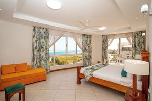 3 chambres, fer et planche à repasser, draps fournis