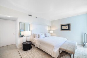 1 chambre, fer et planche à repasser, accès Internet, draps fournis