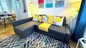 TV - Traditional Belfast House 10 Mins From City Centre (Belfast)