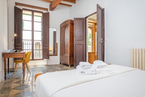 5 chambres, accès Internet, draps fournis
