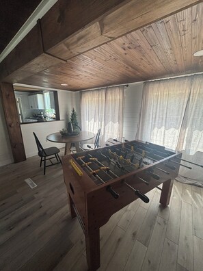 Spielezimmer