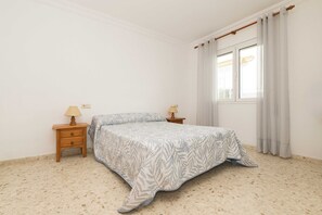 3 habitaciones y ropa de cama 