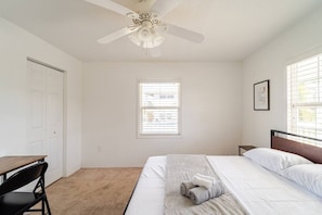 2 bedrooms, iron/ironing board, WiFi, bed sheets