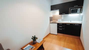 Microwave, stovetop, toaster, cookware/dishes/utensils