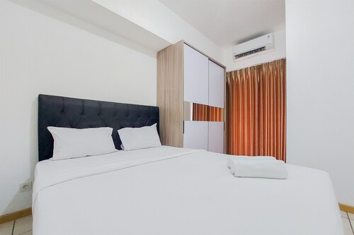 Comfort Living And Homey 2Br Apartment M-Town Residence