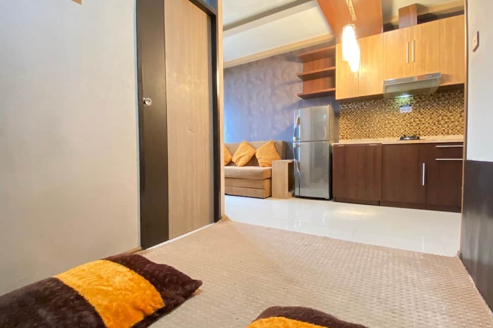 Spacious 1Br Apartment At The Edge Cimahi Bandung