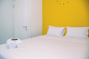 Standard Apartment - Cozy And Comfort 1Br With Walk In Closet At Pakubuwono Terrace Apartment (Jakarta)