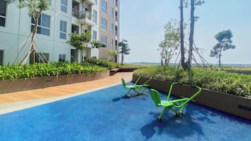 Kawasan main kanak-kanak – terbuka