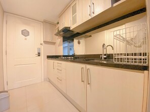 شقة إستديو عادية | مطبخ خاص