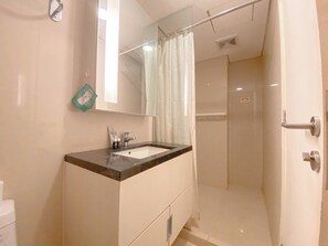 Standard Studio | Bathroom - Strategic And Homey Studio At Marquis De Lafayette Apartment (Semarang)