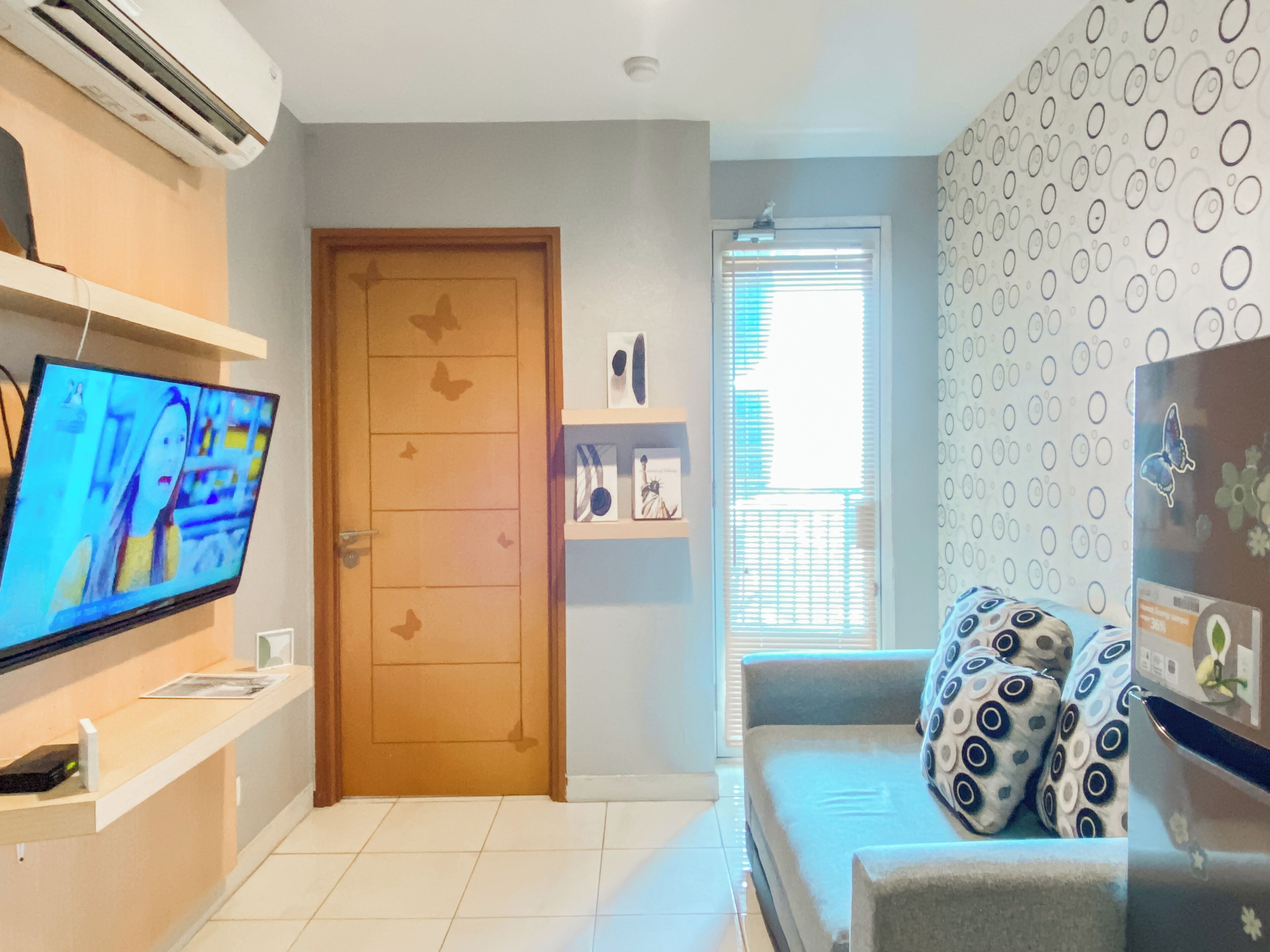 Standard Apartment | Living room