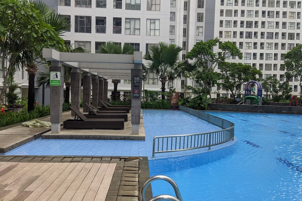 Comfy And Spacious 2Br Apartment M-Town Residence