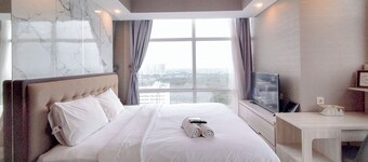 Spacious 2Br With Extra Room At Grand Sungkono Lagoon Apartment