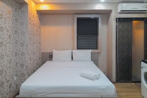 Standard Studio - Simply Look Studio Apartment Gateway Ahmad Yani Cicadas (Bandung)