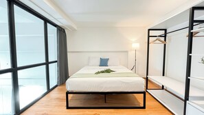 Room - Spacious 3Br At Kingland Avenue Apartment (South Tangerang)