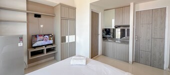Good Deal Stunning Studio (No Kitchen) At Taman Melati Surabaya Apartment