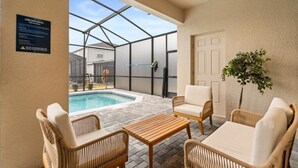 Unclassified image, 3 of 45, button - 10 BD/ 8 BA/ Windsor Cay (15770 CC) (Clermont)