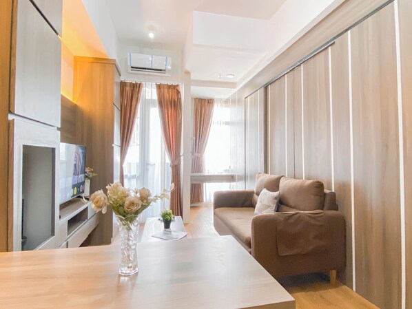 Standard Apartment | Living room