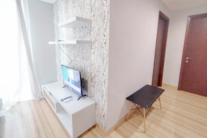 Standard Apartment - 2Br Minimalist And Simply At Grand Sungkono Lagoon Apartment (Surabaya)