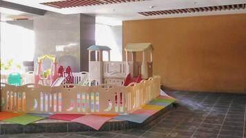 Children’s play area – indoor