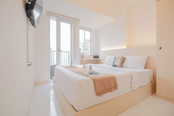 Room - Compact And Homey Studio At Tokyo Riverside Pik 2 Apartment (Teluknaga)