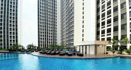 Simple 3Br At Pollux Chadstone Apartment