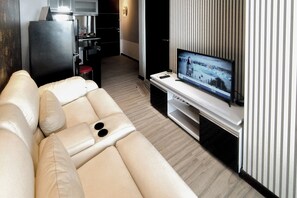 Standard Apartment | Living area