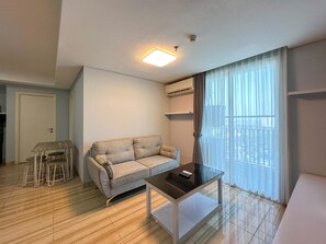 Standard Apartment | Living area