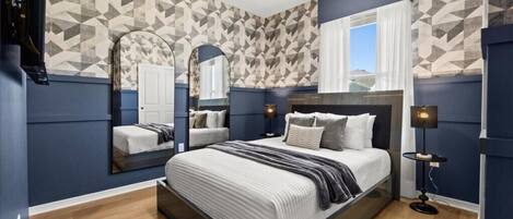 8 slaapkamers, een strijkplank/strijkijzer, wifi, beddengoed