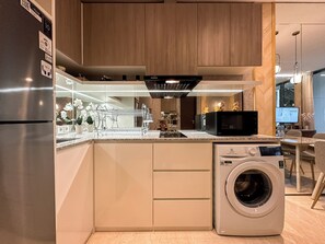 Standard Apartment | Bathroom