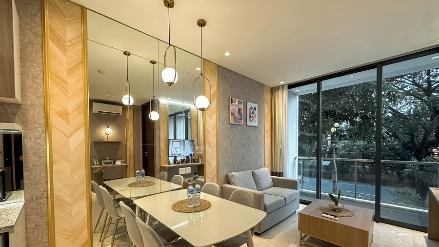 Tranquil And Modern Haven 2Br At The Rosebay Apartment