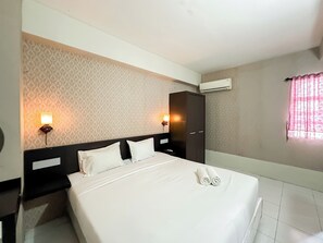 Room - 3Br Combined Spacious At Dian Regency Apartment (Surabaya)