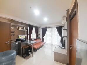 Standard Apartment | Living area
