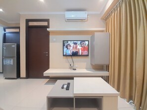 Standard Apartment | Living area