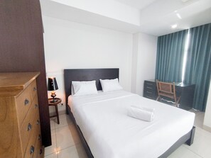 Room - Spacious Studio Room At Grand Sungkono Lagoon Apartment (Surabaya)