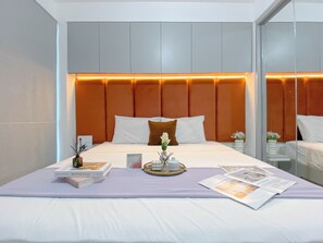 Standard Apartment - Warm Studio At Tifolia Apartment (Jakarta)
