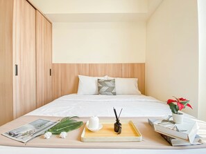 Standard Apartment - Restful 3Br At Meikarta Apartment (Cikarang)