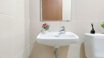 Apartemen Standar | Kamar mandi