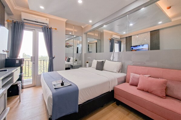 Interior - Modern Chic Studio At Sky View Apartment (South Tangerang)