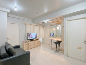 Standard Apartment | Living area