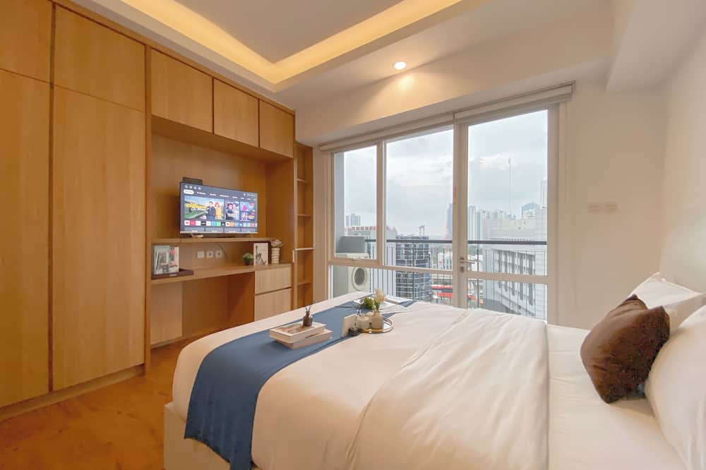Warm Neutral Look Studio Apartment Ambassade Kuningan