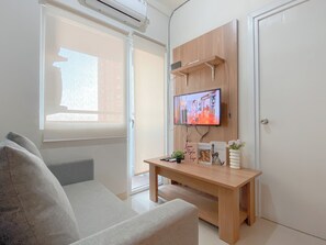 Standard Apartment | Living area