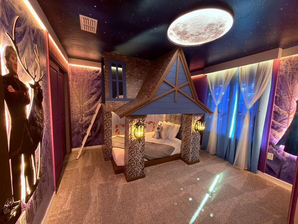 8 soveværelser, strygejern/strygebræt, Wi-Fi, sengetøj